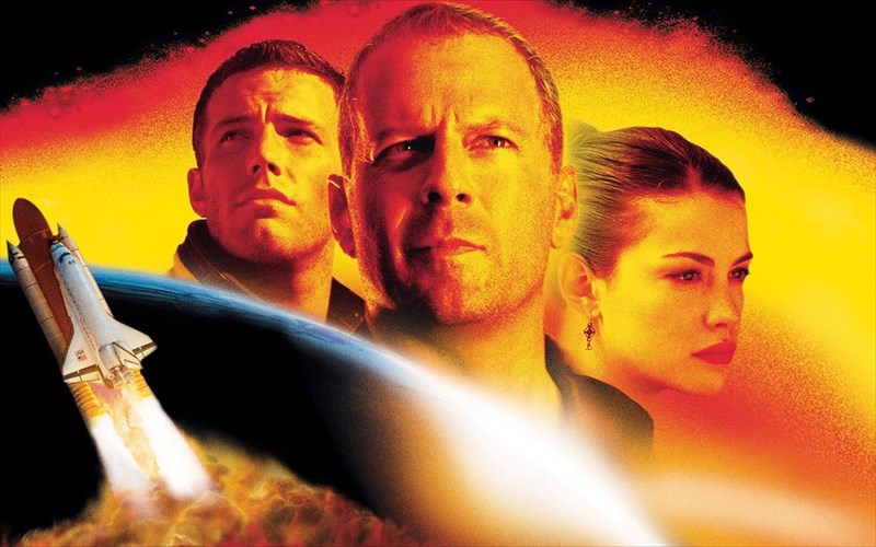 o-bruce-willis-mas-epistrefei-sto-1998-gia-na-sosei-ton-kosmo