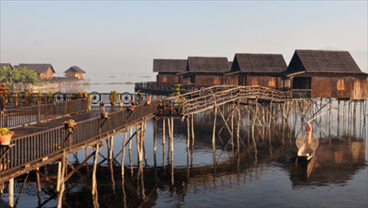 triimero-taksidiotikon-tainion-me-eleutheri-eisodo