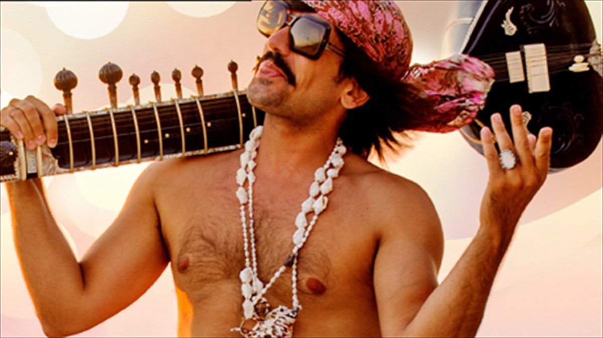 o-tonis-sfinos-se-ena-monadiko-parti-stin-texnopolis