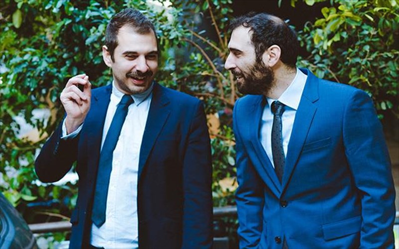 den-epithumo-buronas-theodoropoulos-kai-mixalis-mathioudakis-se-therino-sinema