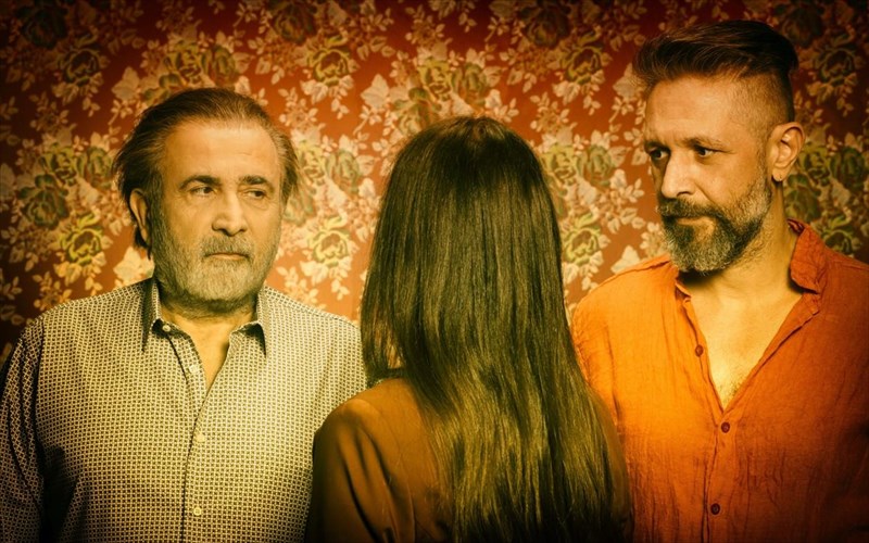 xeilakis-maksimou-lazopoulos-anebazoun-pinter