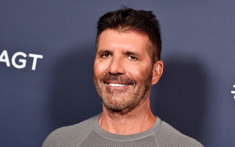 o-simon-cowell-kai-ta-mustika-tis-diaitas-tou