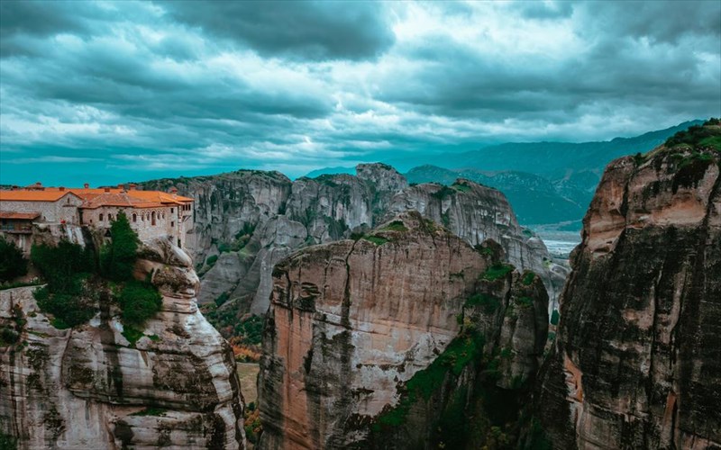 10-panemorfa-meri-stin-ellada-pou-prepei-na-deite-mia-fora-sti-zoi-sas