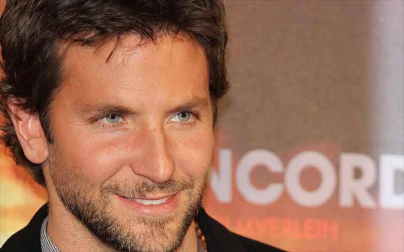 to-mustiko-tou-bradley-cooper-gia-teleio-soma-sta-45-plus