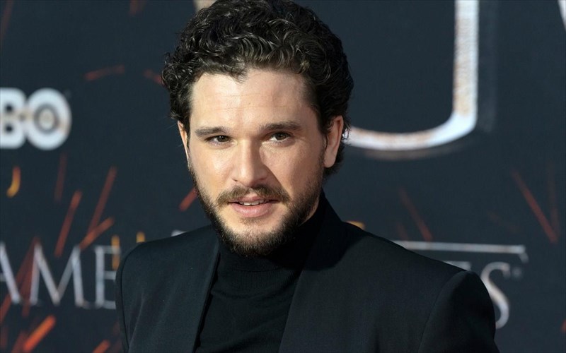 kit-harington-o-Jon-snow-den-tha-itan-kalos-basilias