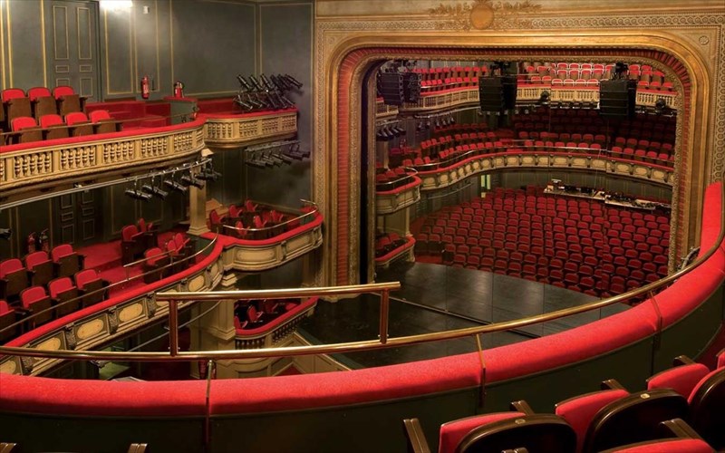 akroasi-apo-to-ethniko-theatro-gia-paidiki-parastasi