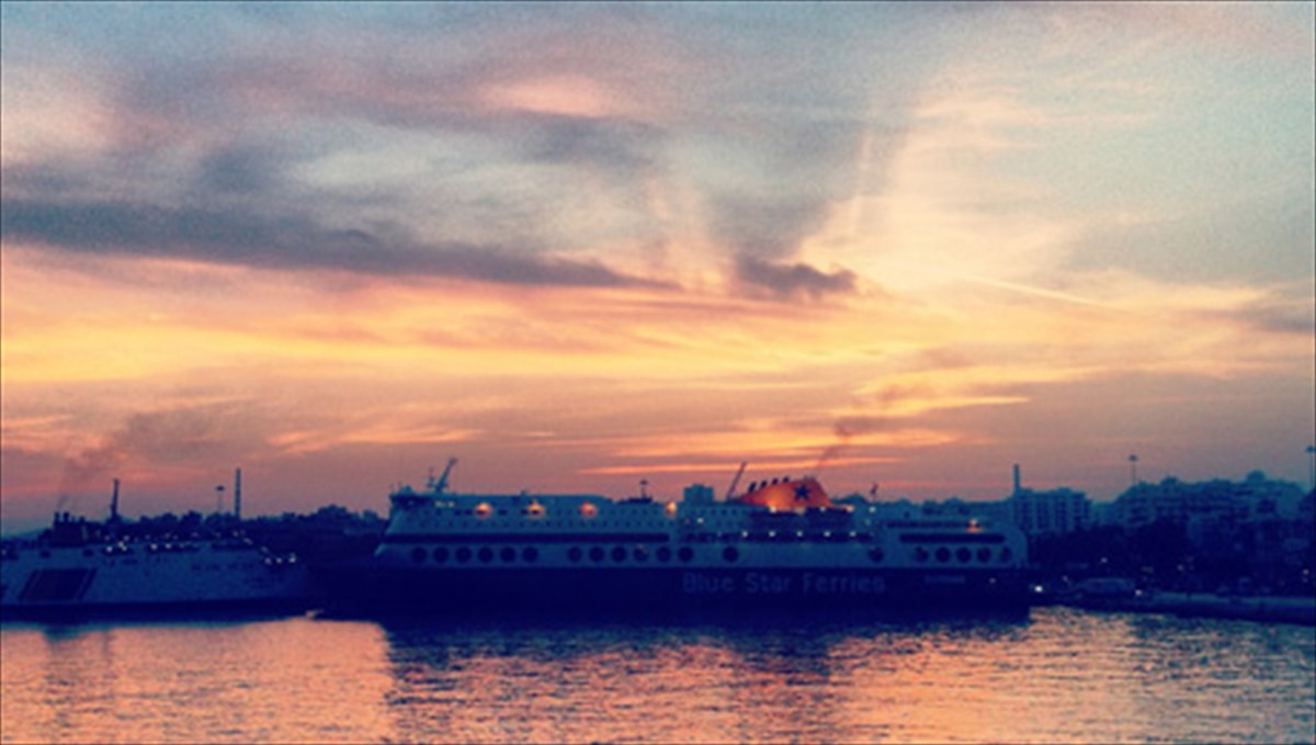 geniki-dokimi-tis-ethnikis-lurikis-skinis-sto-limani-tou-peiraia