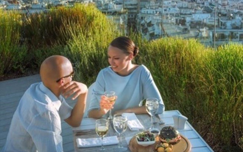 to-st-george-lycabettus-ksekina-ta-mparmpekiou