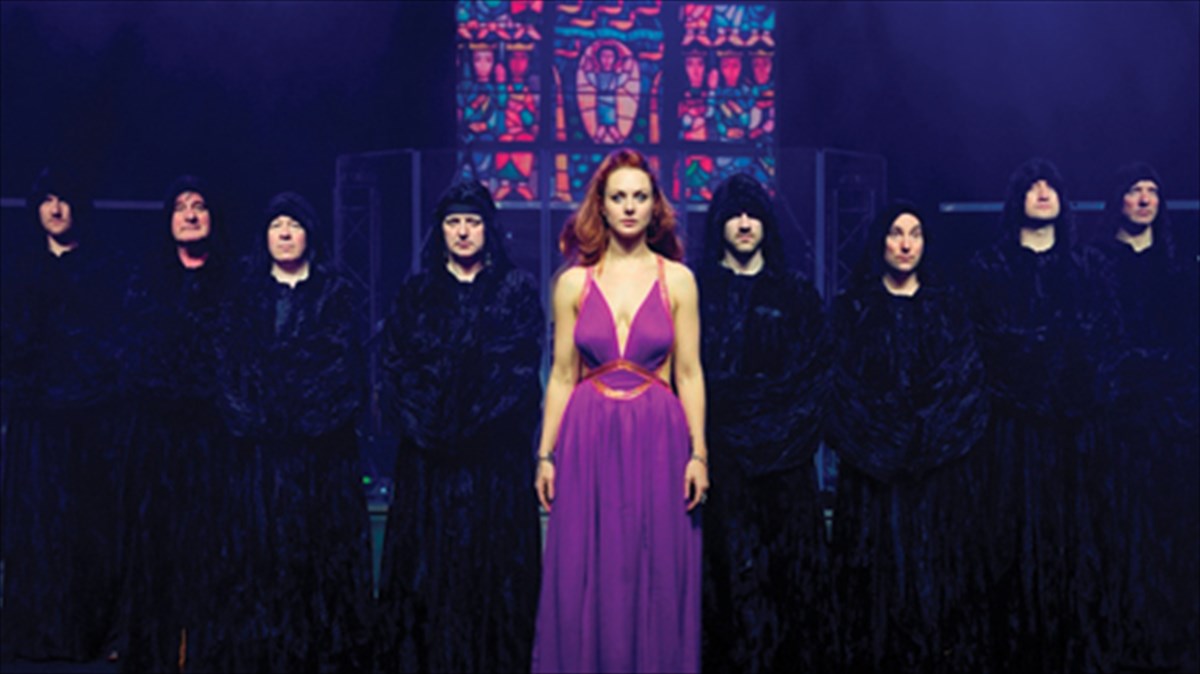 ena-fantasmagoriko-skiniko-upertheama-apo-tous-gregorian