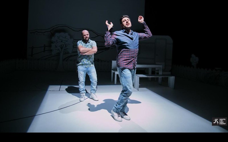 oi-petres-stis-tsepes-tou-epistrefoun-ksana