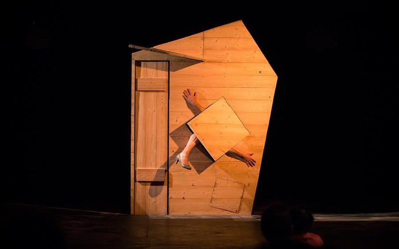 psifiako-kanali-idrumatos-onasi-parastaseis-tou-big-bang-festival-kai-oti-neo-erxetai