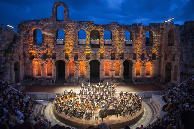 ksekina-i-propolisi-tou-festibal-athinon-kai-epidaurou-epidaurou