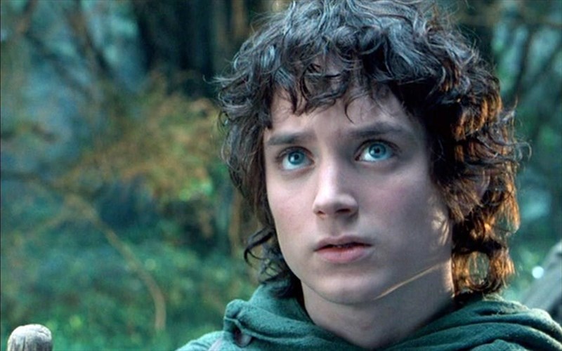 anoixtos-o-elijah-wood-gia-cameo-emfanisi-ston-arxonta-ton-daxtulidion-tis-amazon-elijah-wood-gia-cameo-emfanisi-ston-arxonta-ton-daxtulidion-tis-amazon