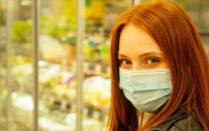 kai-me-ti-sfragida-tou-kratous-upoxreotiki-i-xrisi-maskas-sta-souper-market-xrisi-maskas-sta-souper-market