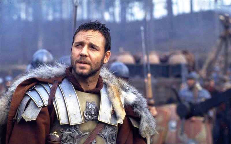 megales-enoxes-tou-russell-crowe-gia-to-oskar-tou-monomaxou