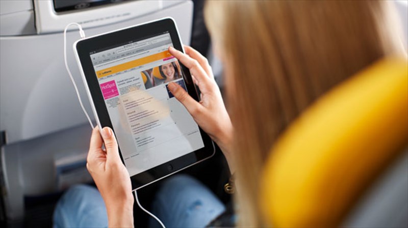 lufthansa-diadiktuo-en-ptisei