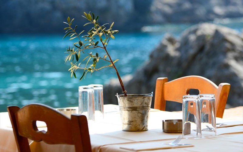 pente-tabernes-pou-exoume-latrepsei-stis-diakopes