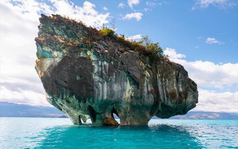 oi-ekpliktikes-marmarines-spilies-tis-xilis