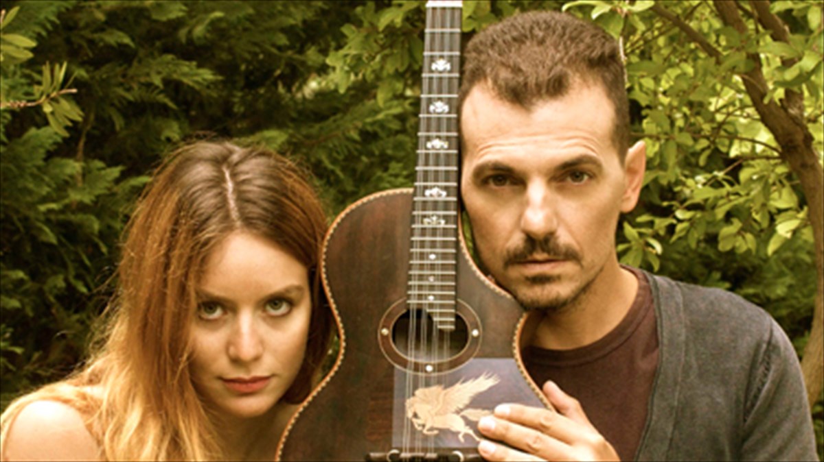 manolis-famellos-nalyssa-green-ntoueto-me-fthinoporini-diathesi-ston-stauro