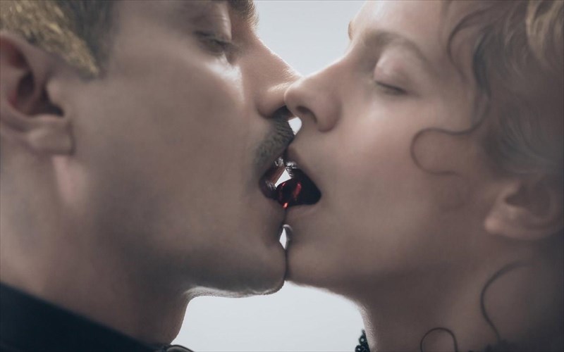 o-arguris-pantazaras-kai-i-elli-triggou-den-einai-o-romaios-kai-i-ioulieta-ioulieta