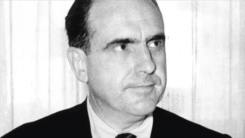 prodimosieusi-tis-biografias-tou-andrea-papandreou