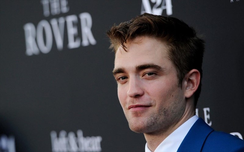 thetikos-ston-koronoio-o-neos-batman-neos-batman