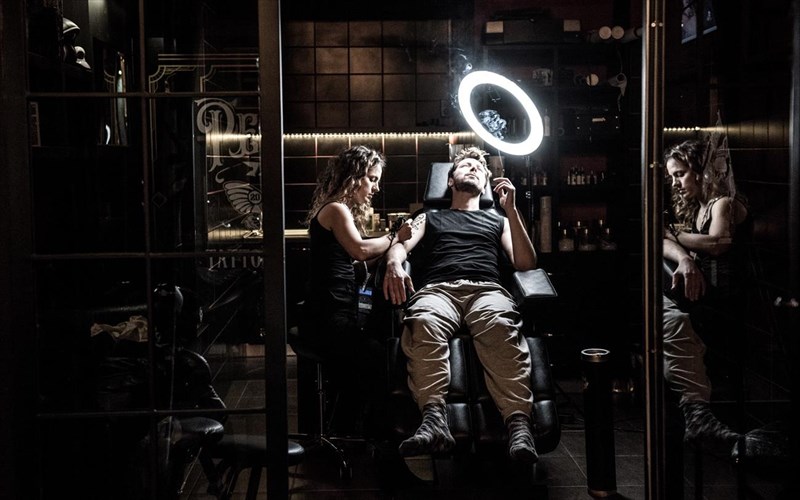 i-antallagi-tou-pol-klontel-apo-tin-3rd-person-theatre-group