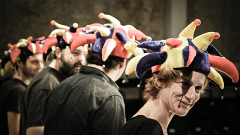 mistero-buffo-tou-ntario-fo-neos-kuklos-parastaseon