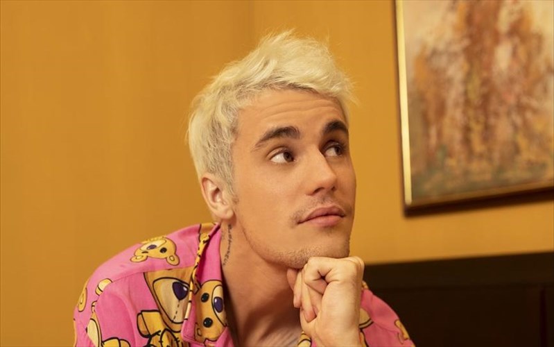 kati-kainourio-etoimazei-o-Justin-bieber-Justin-bieber