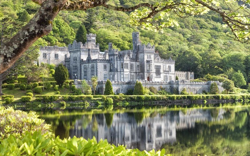 oi-deka-fotografies-pou-apodeiknuoun-poso-paramuthenia-einai-i-irlandia-irlandia