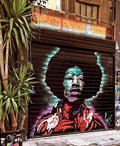 monster-burgerskaibeers-nea-eisodos-stin-protogenous