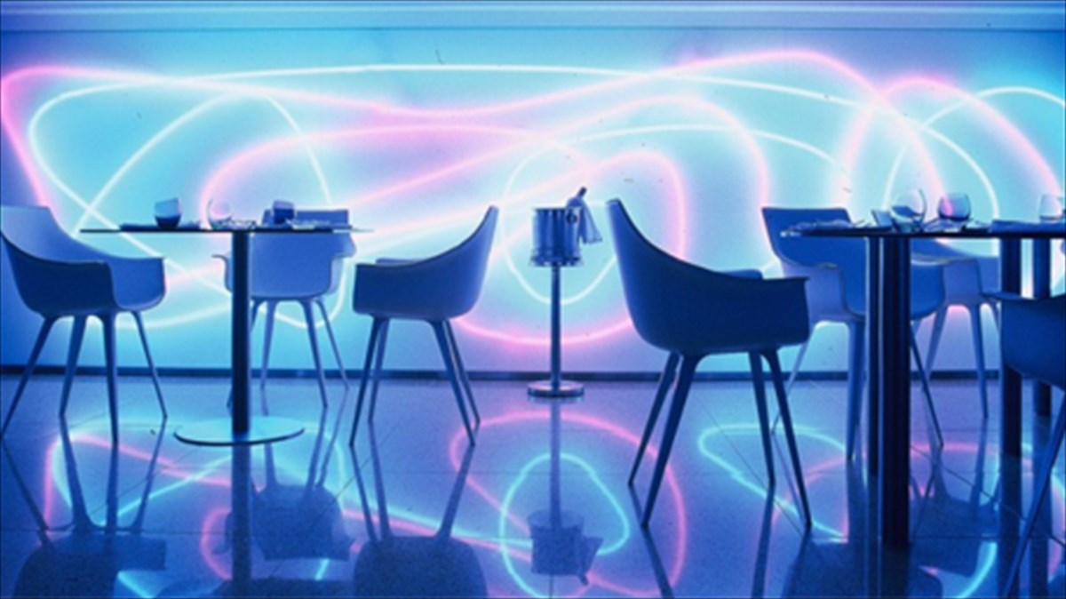 nostimo-taksidi-gia-tous-latreis-tou-krasiou-sto-semiramis