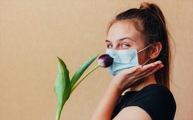 poia-aromata-mporoun-na-magnitisoun-tous-pantes-akomi-kai-apo-apostasi