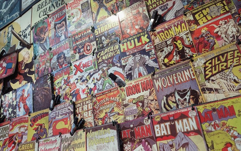 alan-moore-oi-tainies-me-tous-iroes-ton-komik-exoun-amaurosei-ton-politismo