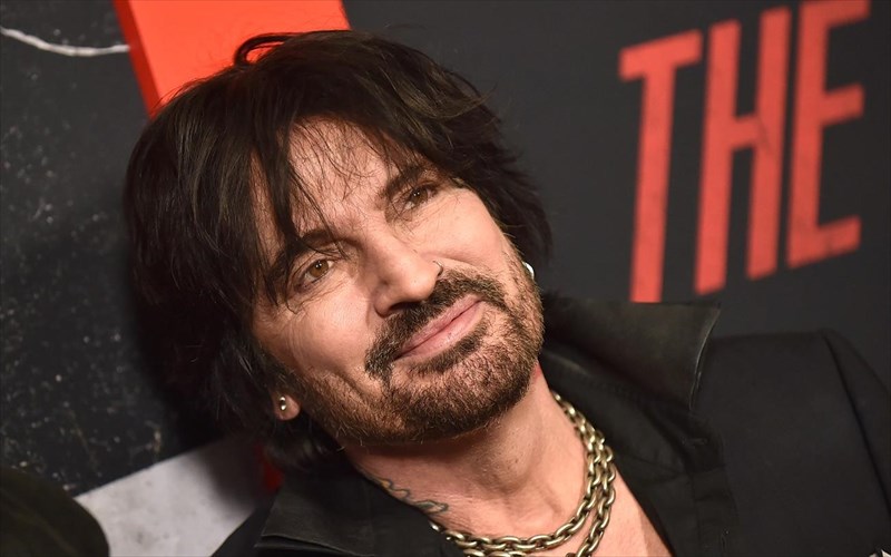 o-tommy-lee-apeilei-na-epistrepsei-stin-ellada-an-epaneklegei-o-donald-trump-donald-trump