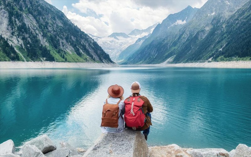 poies-tha-einai-oi-taksidiotikes-taseis-to-2021