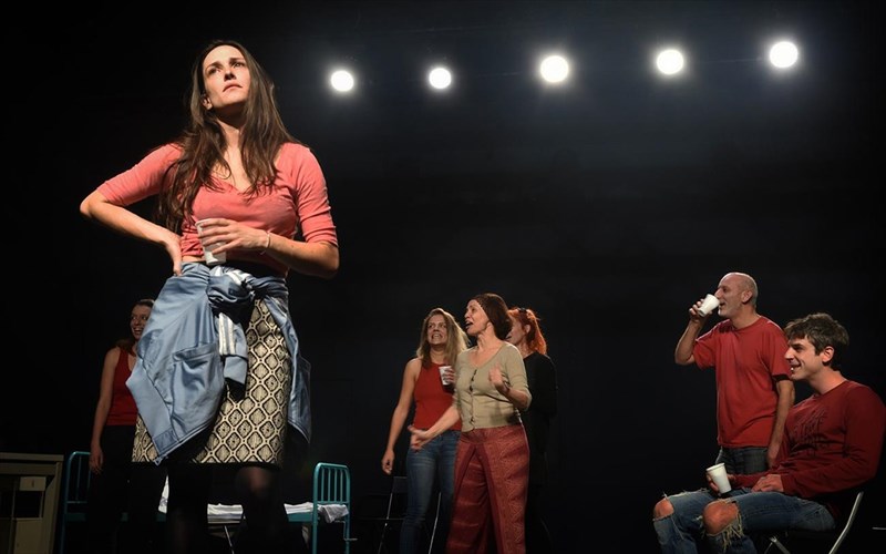 oi-treis-ithopoioi-pou-diekdikoun-to-theatriko-brabeio-melina-merkouri