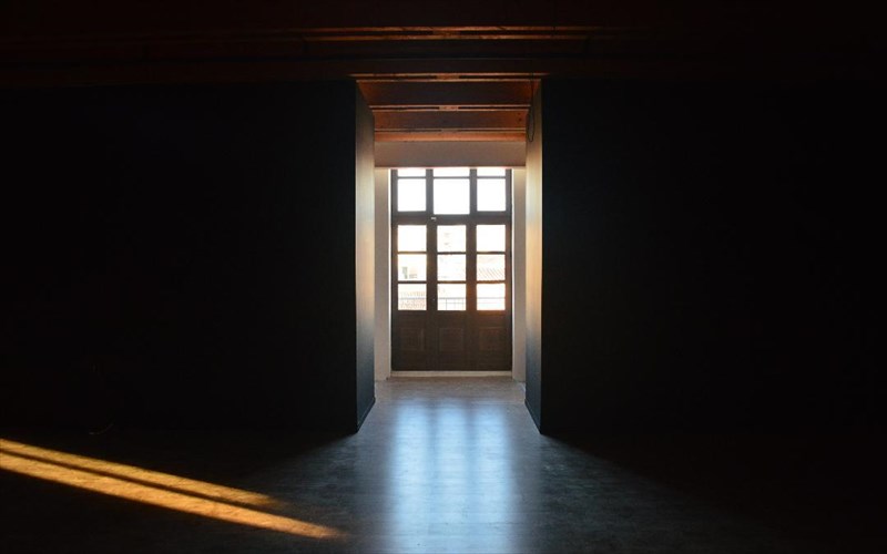 ena-neo-theatro-gennietai-sto-kentro-tis-patras