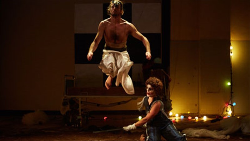 performance-gia-ton-moskob-selim-tou-bizuinou-sto-bursodepseio