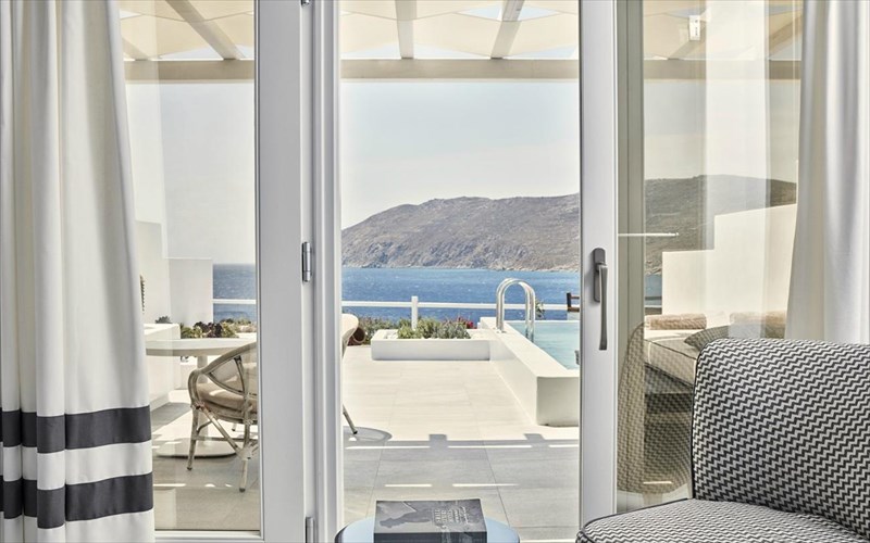 poia-einai-ta-kalutera-ksenodoxeia-stin-ellada