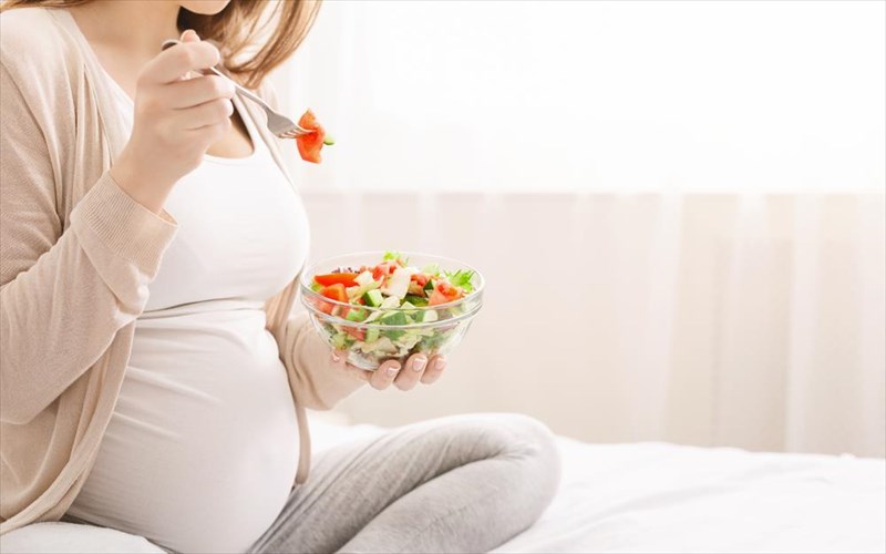 pos-exasa-ta-kila-tis-egkumosunis-i-eidikos-apanta-eidikos-apanta