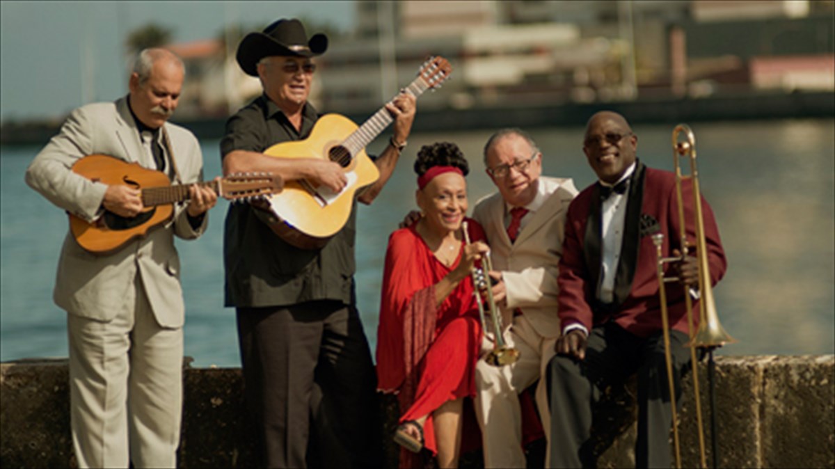 oi-buena-vista-social-club-giortazoun-tin-efibeia-tous