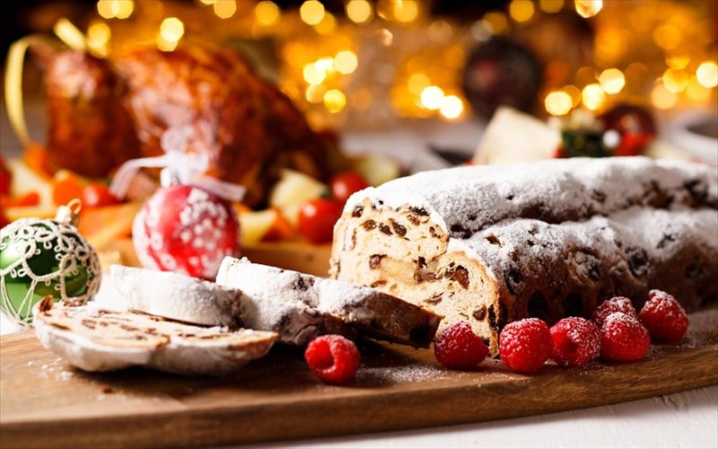 to-hilton-athinon-kanei-ti-diki-tou-geustiki-xristougenniatiki-protasi