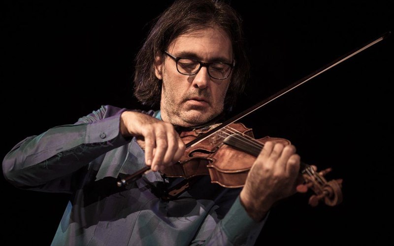 i-sunaulia-tou-leonida-kabakou-stin-epidauro-erxetai-online-tin-protoxronia