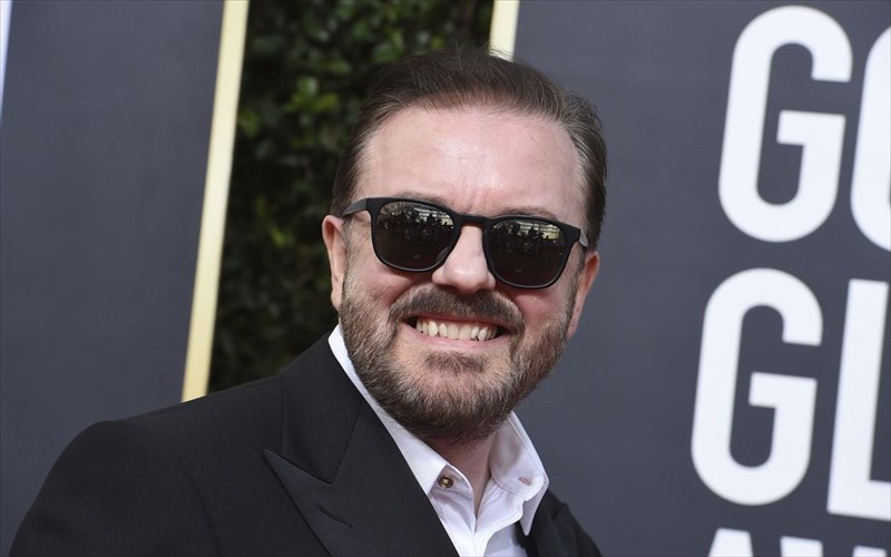 i-teleutaia-epithumia-tou-ricky-gervais-einai-na-ton-taisoun-sta-liontaria-tou-londinou