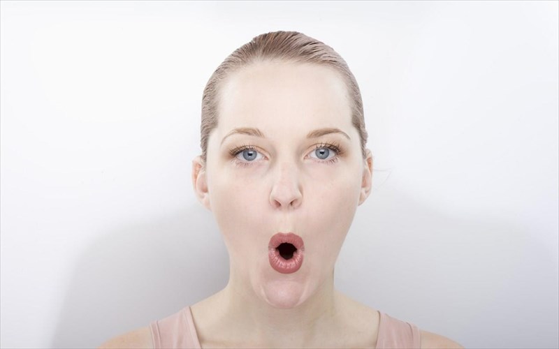 mia-diorthotiki-kinisi-gia-tin-kaki-stasi-tou-prosopou-stin-tilergasia