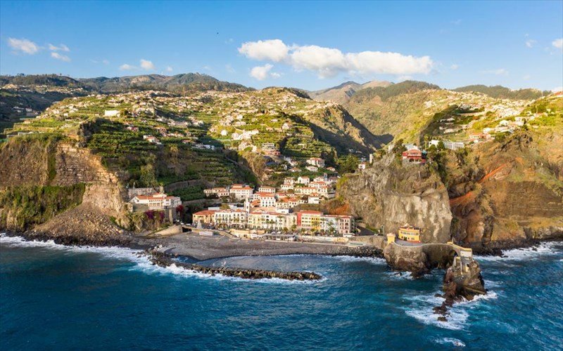 auto-to-xorio-tis-portogalias-einai-to-teleio-meros-gia-tilergasia