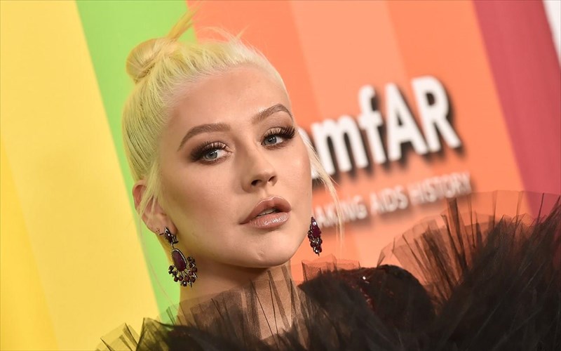 i-pio-suneti-sumbouli-gia-to-2021-apo-tin-christina-aguilera