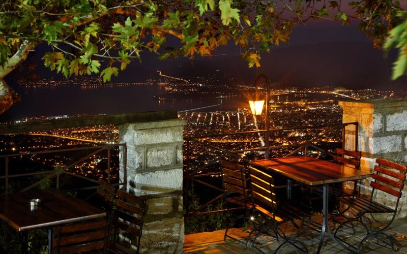 fotografiko-taksidi-se-romantika-simeia-tis-elladas