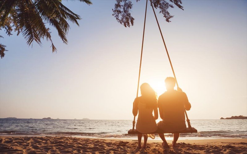 ta-perierga-tou-agiou-balentinou-ana-ton-kosmo